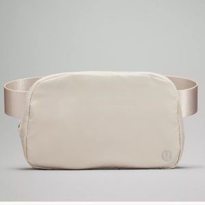 Lululemon everywhere belt bag, white opal